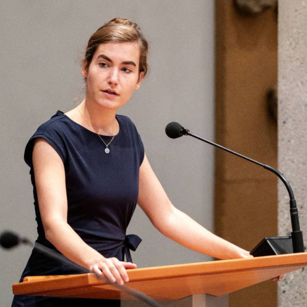 The current image has no alternative text. The file name is: 1-68.jpg