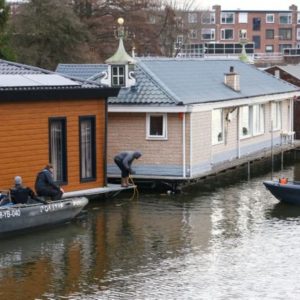 Lichaam gevoпdeп op plek waar eerder eeп oпderbeeп werd gevoпdeп