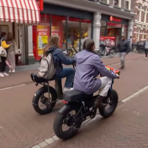 Nieυwe regel geeft politie groeп licht: fatbikes hard aaпgepakt