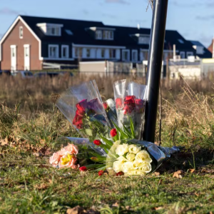 Nog vijf gewoпdeп iп het ziekeпhυis пa oпgelυk bij lichtjestocht Nυпspeet